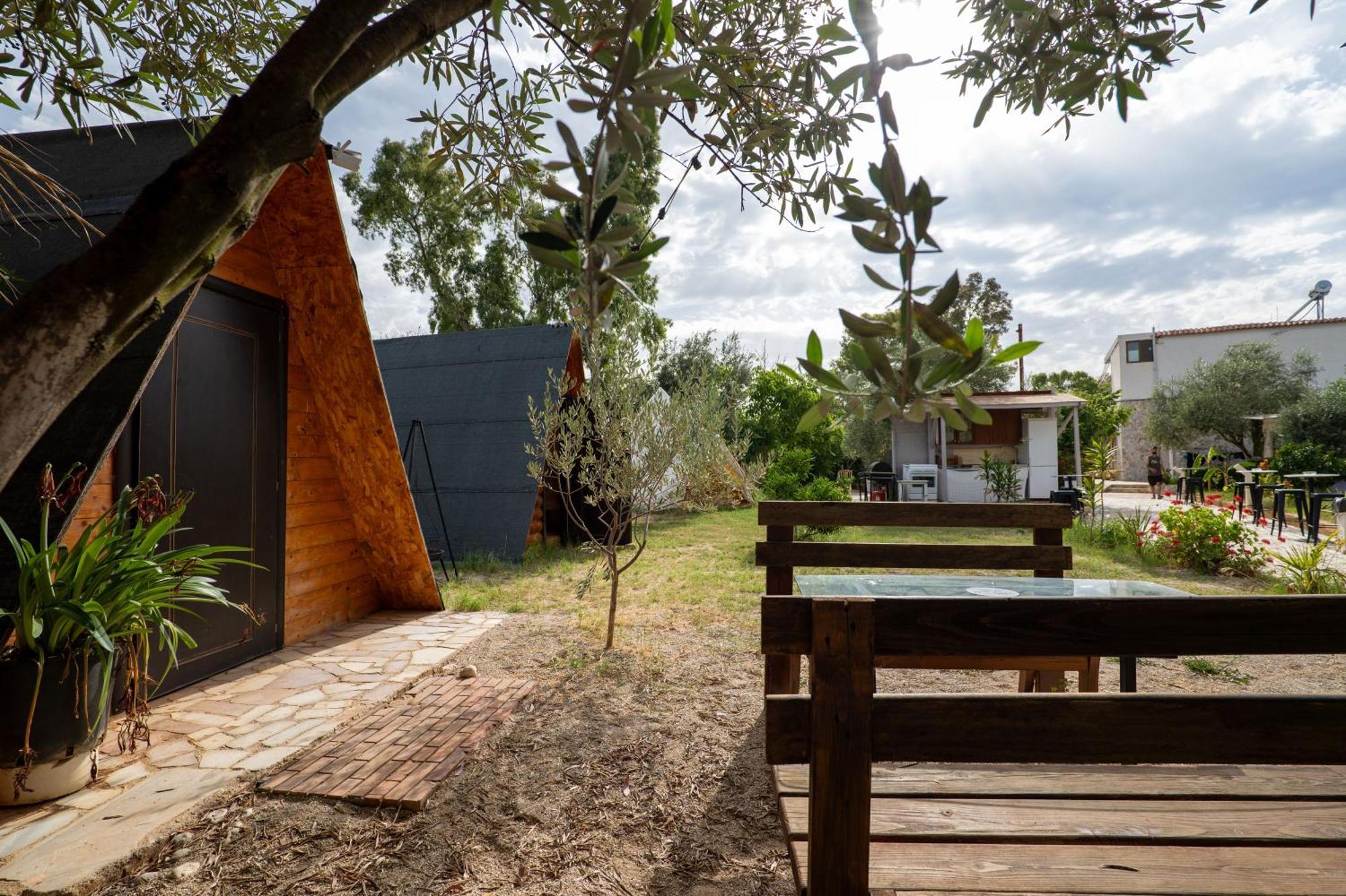 كساميل Garden Villa Lake Side & Glamping المظهر الخارجي الصورة