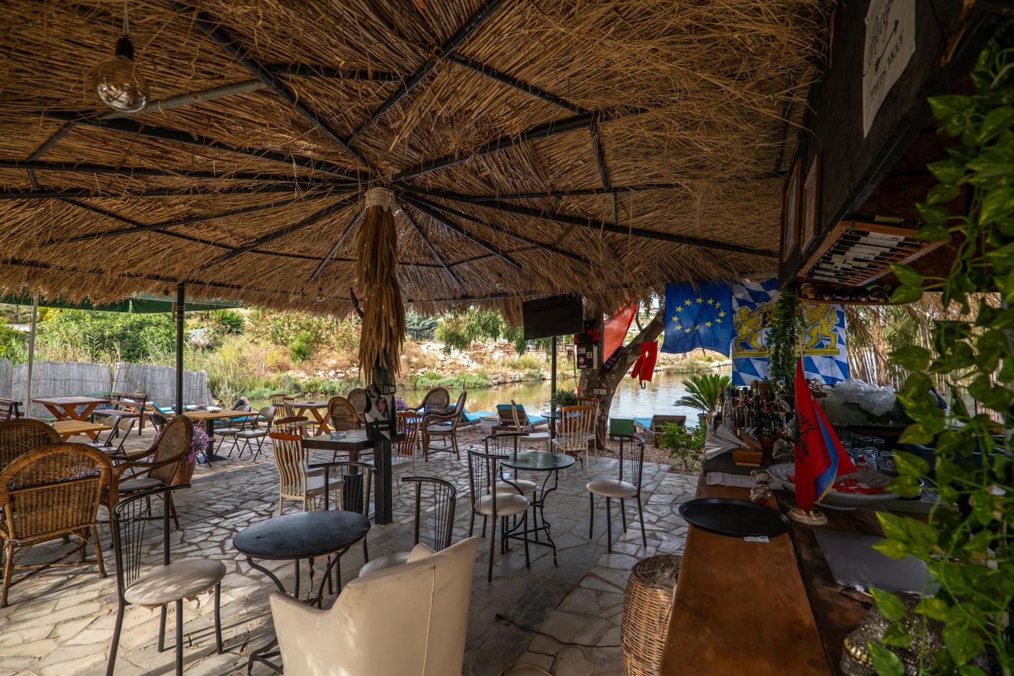 كساميل Garden Villa Lake Side & Glamping المظهر الخارجي الصورة