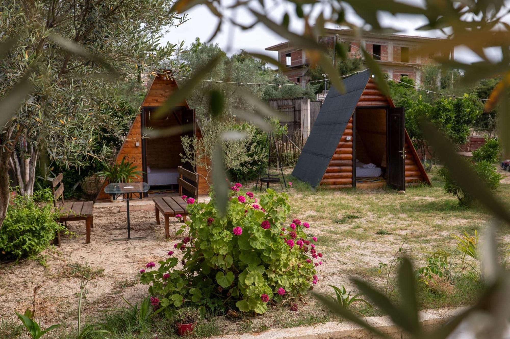 كساميل Garden Villa Lake Side & Glamping المظهر الخارجي الصورة